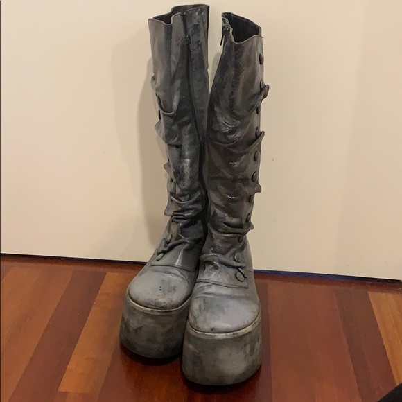 Custom boots - Picture 3 of 8